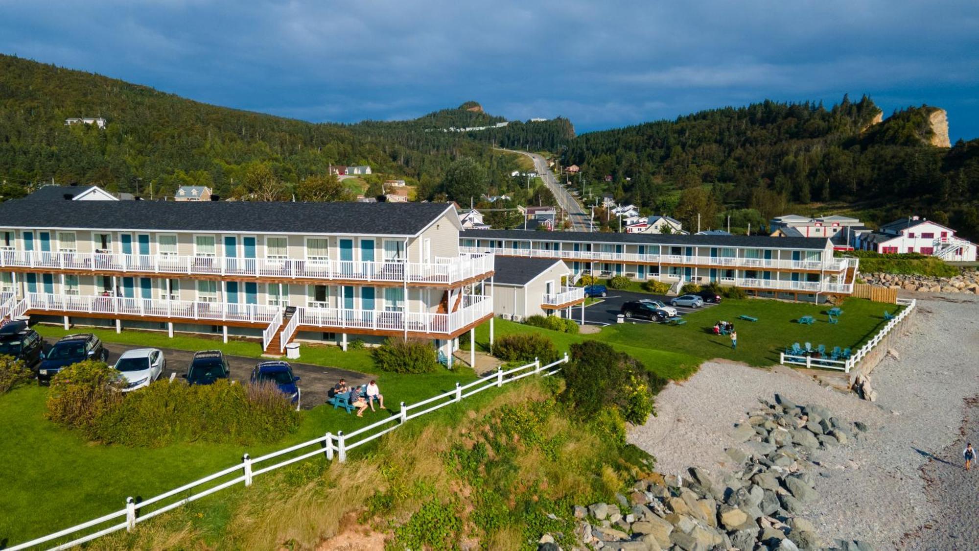 Hotel Les Trois Soeurs Percé Zewnętrze zdjęcie